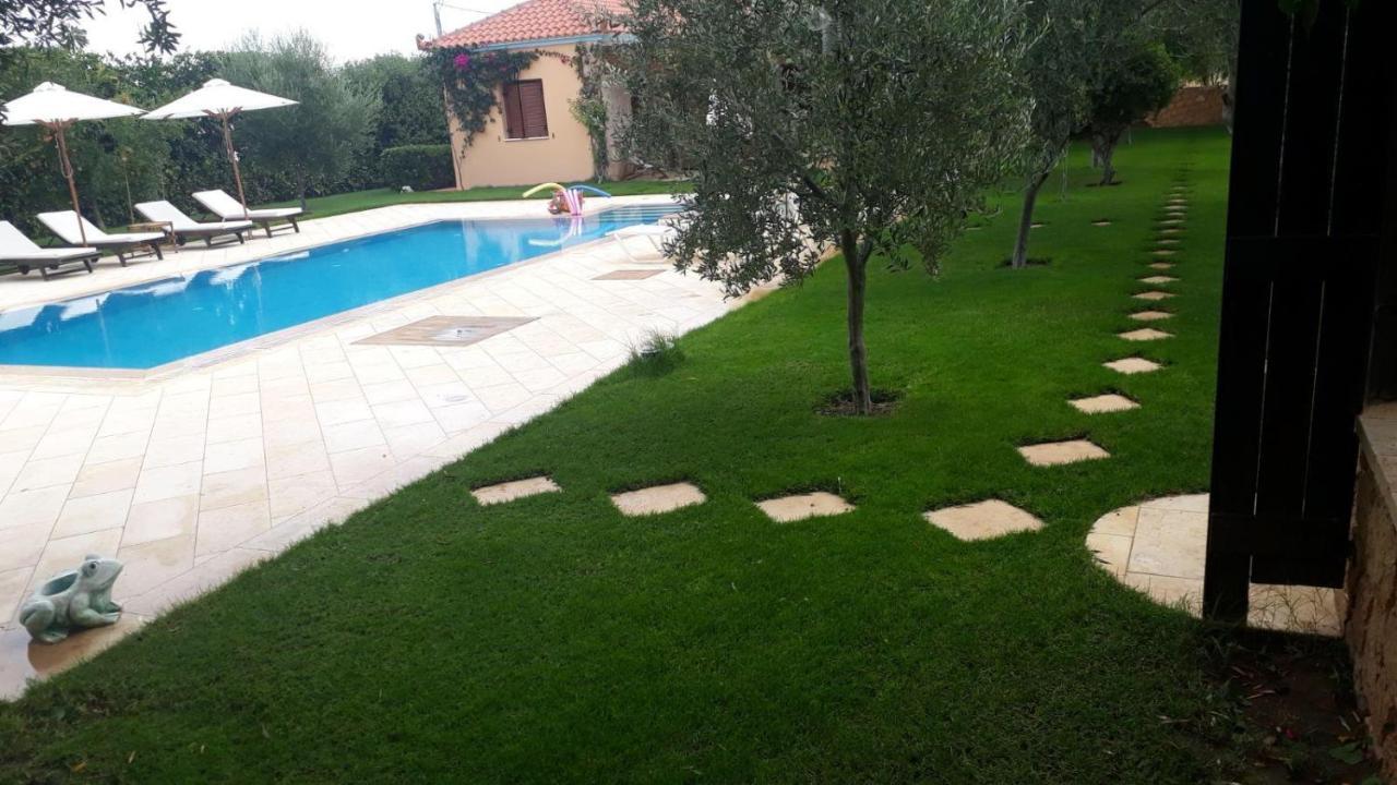 Mediterranean Garden Villa Βαθύ Εξωτερικό φωτογραφία